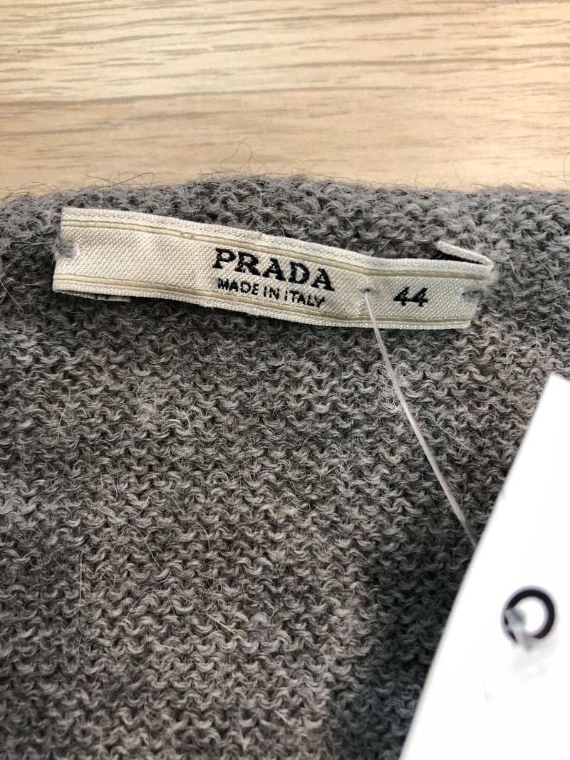 Pull Prada