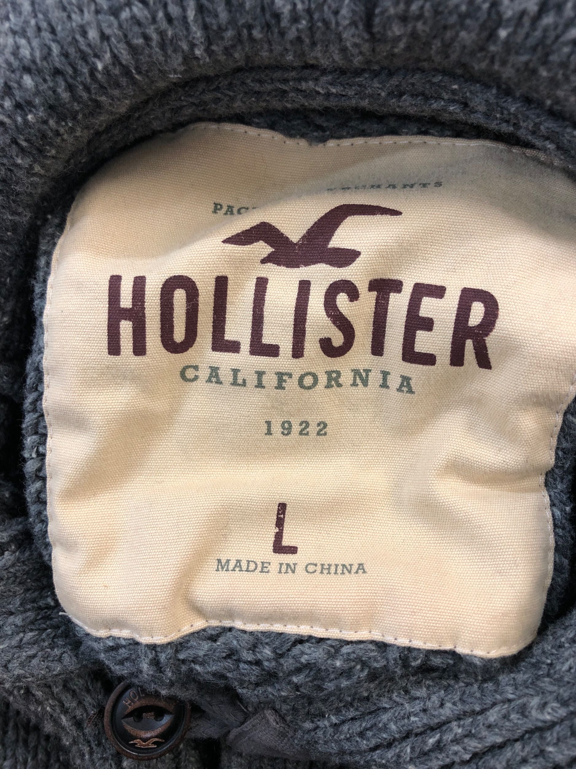 Pull hollister on sale